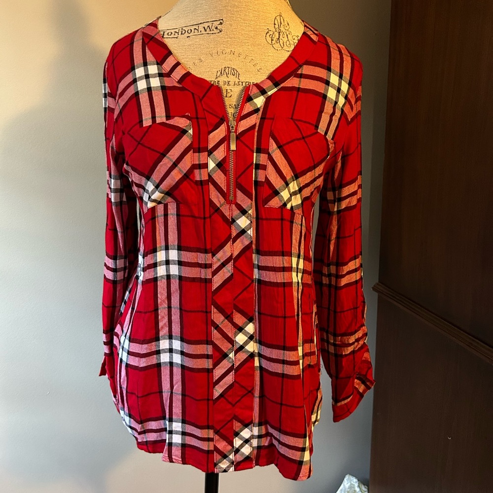 Cato Est. 1946 red zipper front tunic, small. No defects. Cute w/leggings/jeans